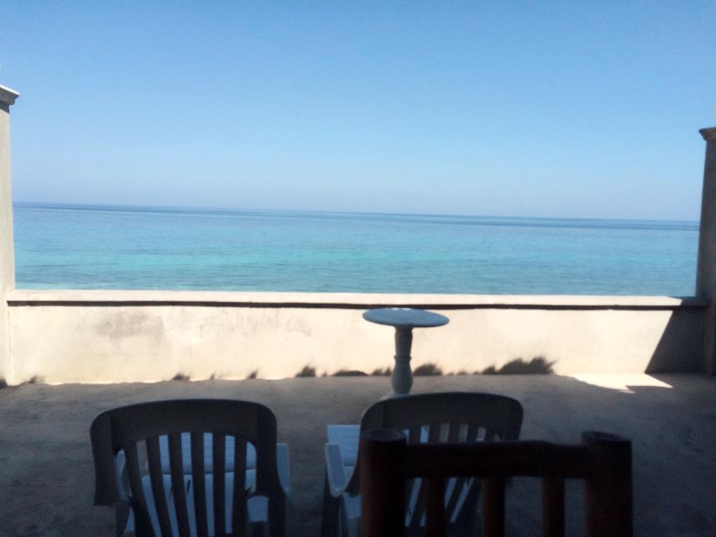 Oslob Garden Stay Beach Resort Exterior photo